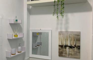 Cosy Wirral home near Liverpool with Free Parking! - Photo 26