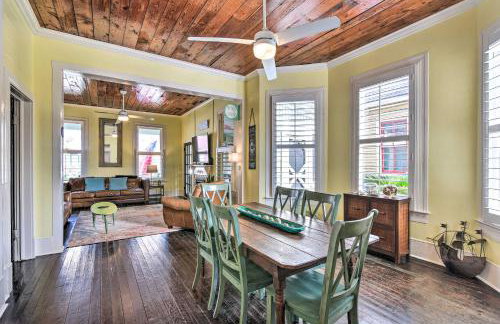 Walk to Beach! Group-Friendly Galveston Hideaway - Foto 8