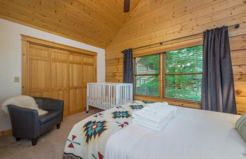 2 Cabins ~ Sleeps 22 ~ 100 Feet Apart ~ Ski in out - Foto 41