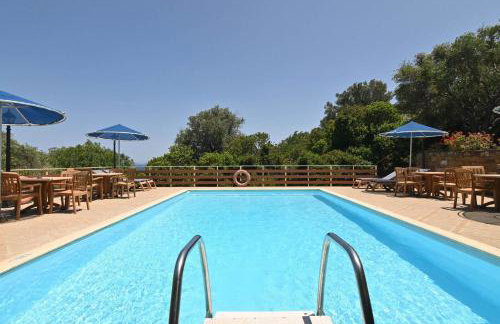 Aeriko Benovias Rooms & Apartments - Photo 43