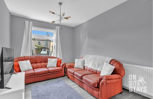 OnSiteStays - Large 3 bedroom, 2 bathroom, driveway, Garden, Sleeps 6 Comfortably - Foto 4