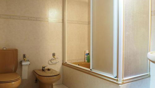 El Cerezo - Foto 5, Shower