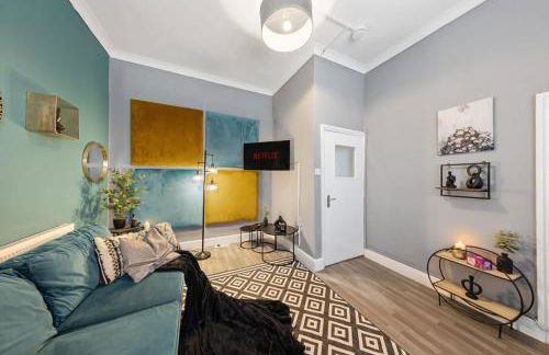 Charming 1 Bedroom Flat in Windmill with Parking - Foto 15