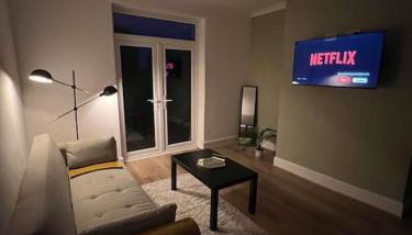 Whole House Modern Two Bedroom in Newcastle - Free Parking - Foto 3