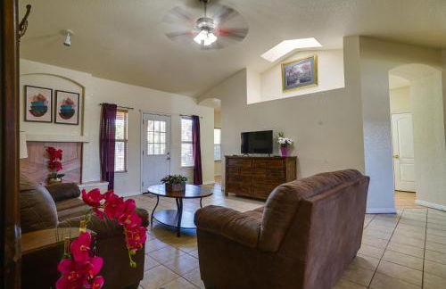 Convenient Las Cruces Home with Patio and Grill! - Foto 28