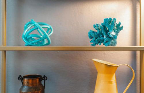 Modern 2-Story Cowboy Pool Home with King Beds Walk to 6th St & Rainey Street - Foto 19