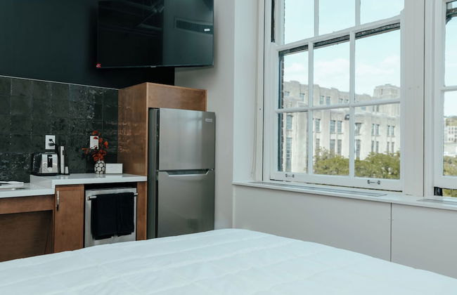 Unique Historic Experience Conveniently Located in the Heart of Cincinnati - Foto 32