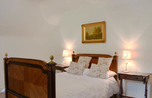 The Courtyard Suite - Photo 5