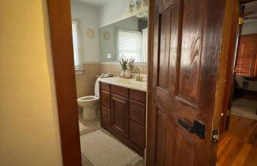 Cozy Craftsman Home Near UW and Downtown - Foto 37