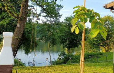 Brama Sanu - z prywatną linią brzegową Jeziora Solińskiego - pomosty - pontony - basen sezonowy - Foto 79