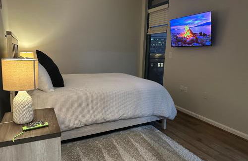 Beautiful Arlington Apartment with Pool & Parking! - Foto 37