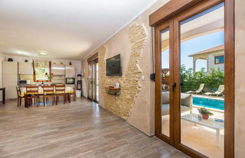 Villa Dijana East - Photo 15