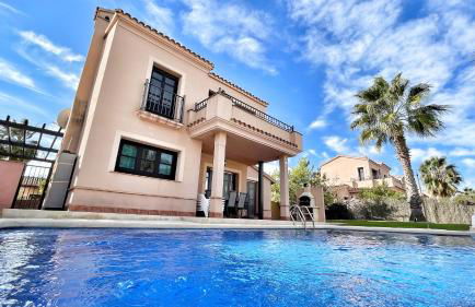 HL 020 Luxury 3 bedroom villa , high standard - Foto 16