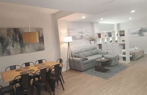 Explore Valencia! Tirant, city of science & Ruzafa - Photo 1