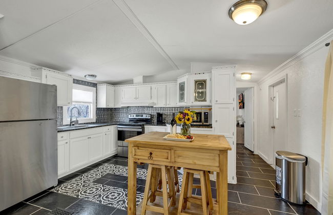 Comfort Charmmini Putting Greengame Roomgrill5 - Photo 5