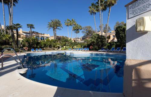 Large Ground Floor Apartment with Private Garden and Beach Access - Photo 61