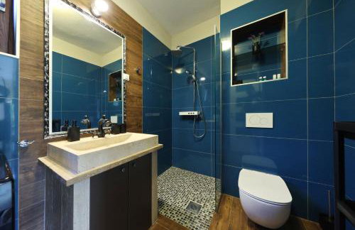 Apartment Serenity with Private Pool Near the Beach - Photo 22