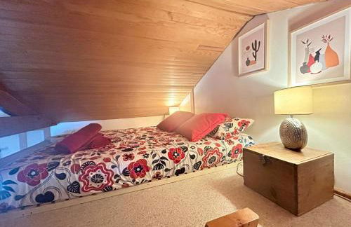 Le chalet bucolique au bord de l'eau - Photo 7