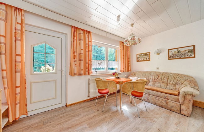 Cozy Apartment Near Trails - Foto 25