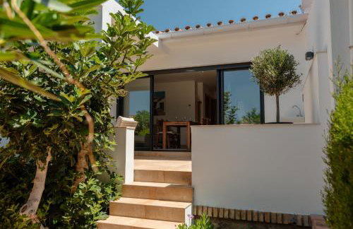 Holiday home with large sunny terrace, Costabella - Foto 37