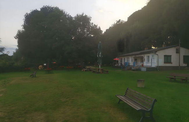 Lakeside Escape With Garden Fun - Foto 16