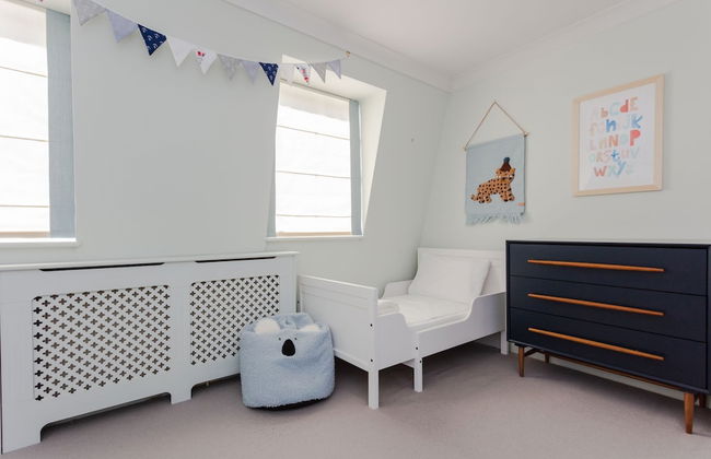 Newly Refurbished 4 Bedroom House in East London - Foto 18