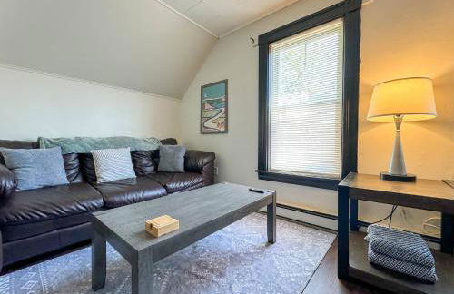 NEW - Mins to Concord & Nashua -Quiet Neighborhood - Foto 3