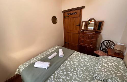 4 beautiful stone built barns sleeping 17 people - Foto 56