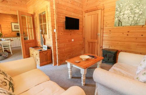 Pond Cabin - Photo 5