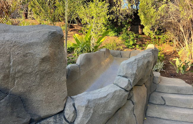 Coming Mid-April 2023! Beautifully upgraded two-story home with backyard oasis - Foto 60