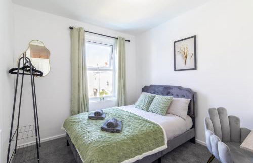 Open Mind Property - Cosy Home - 7 Beds & Parking - Foto 8