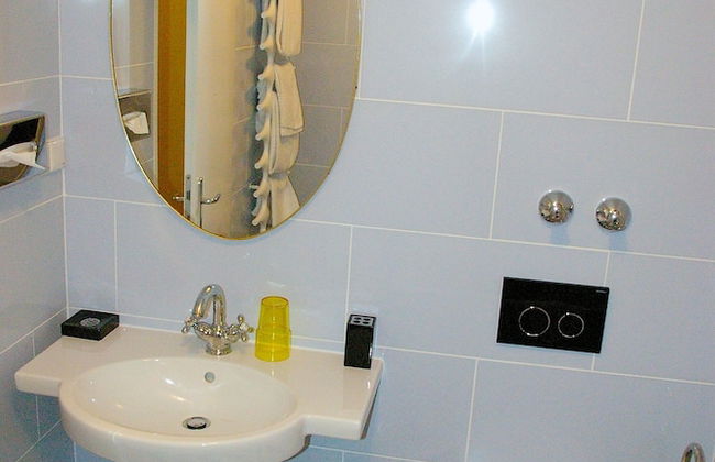 The Suite Hotel Garden - Photo 25