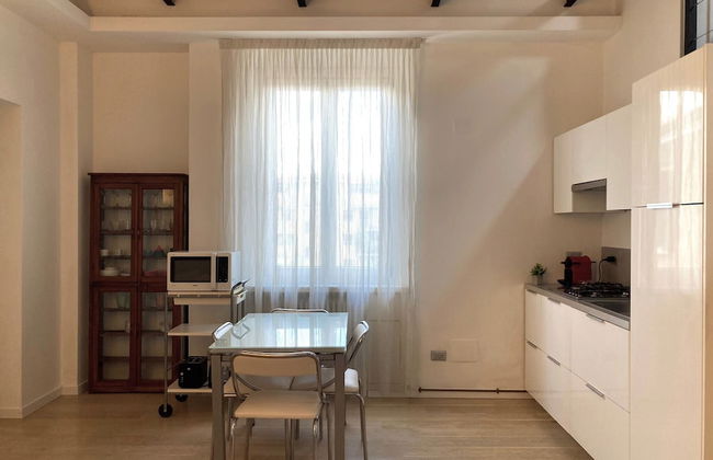 cozy and Bright Flat in Isola- Pergola 4 - Foto 9