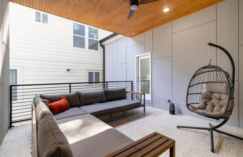 Brand-New 3Story Home with Rooftop in Midtown - Foto 44