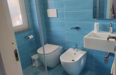 My Little House - appartamento con patio e parcheggio privato a 5 minuti dalla spiaggia e dal centro - Foto 27