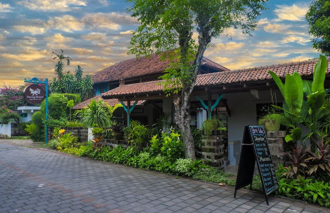 Bebek Cottages Sanur - Foto 1
