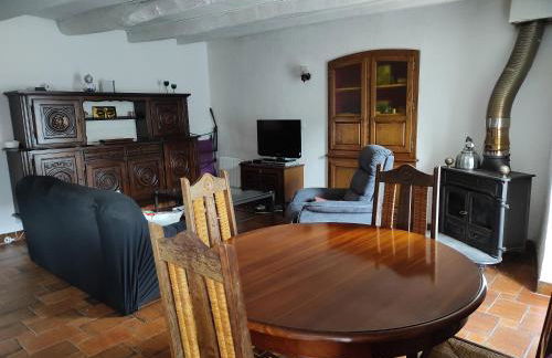 Maison en pierres au cœur d'un village Ardéchois - Photo 3