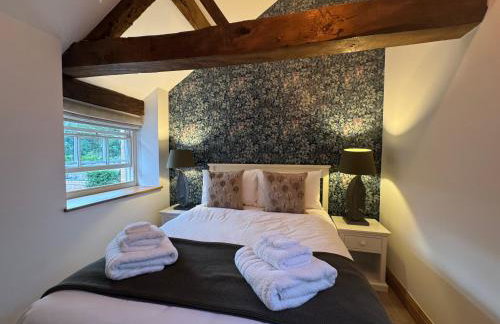 The Menagerie - Photo 12