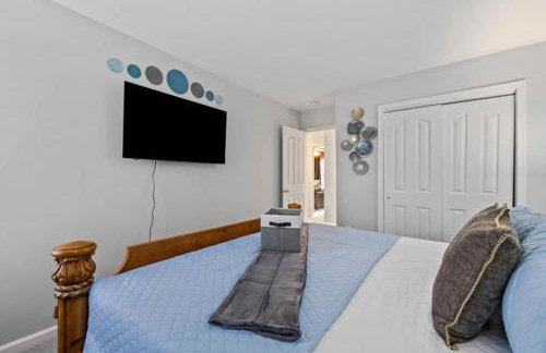 Elegant Retreat Spacious with Outdoor Fireplace - Foto 22