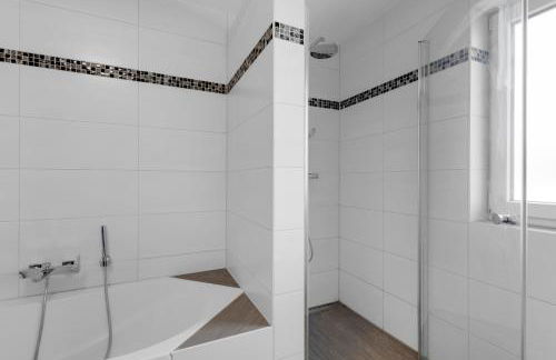 3-Bedroom Apartment with Garden Near US Army Gate 1 - Foto 9