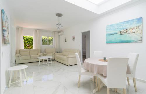 FaroQuilla Suites Pasito Blanco - Photo 39