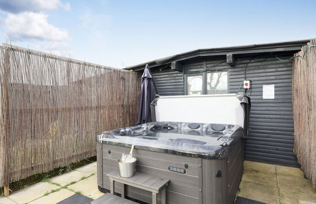 JOIVY Luxurious & Spacious 3Br House With A Hot Tub - Foto 34