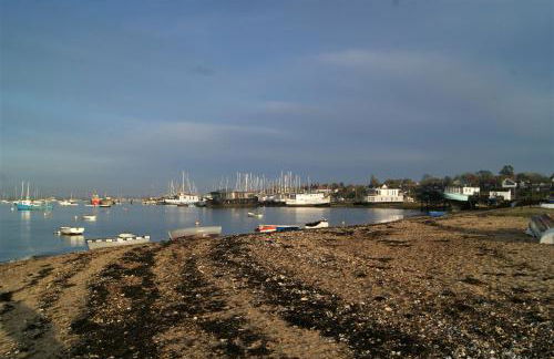 Secluded Island Retreat - in the heart of the Anchorage - Foto 13