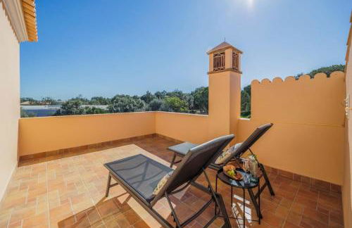 Stunning Countryside Villa w Private Garden & Pool - Foto 34