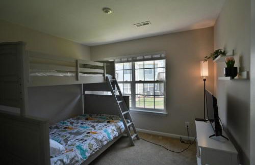 Amazing Renovated Townhouse - Foto 36