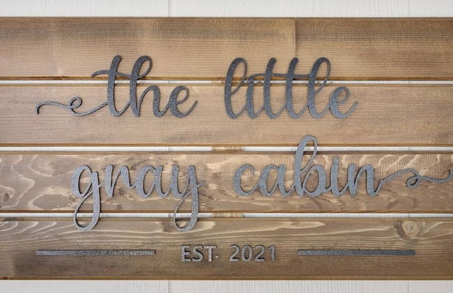 Little Gray Cabin 2 Bedroom Home by RedAwning - Foto 42