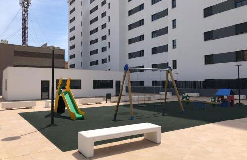 Apartamento nuevo junto al mar con plaza de garaje!! Perfecto para familias - Photo 45