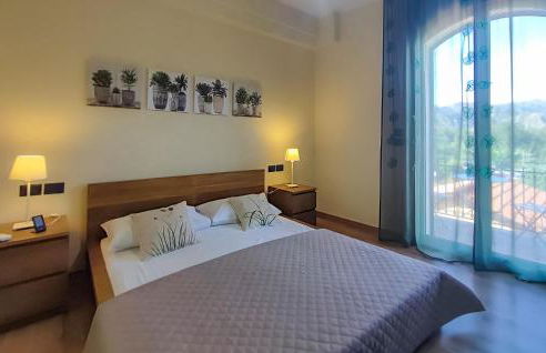 Gorgeous Apartment In Trappitello - Foto 6