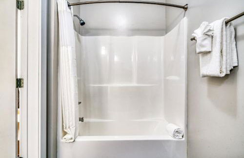 CozySuites Music Row Spacious 2BR with free parking 01 - Foto 28