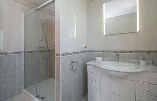 Villa Sol y Mar with heated pool and jacuzzi - Foto 18